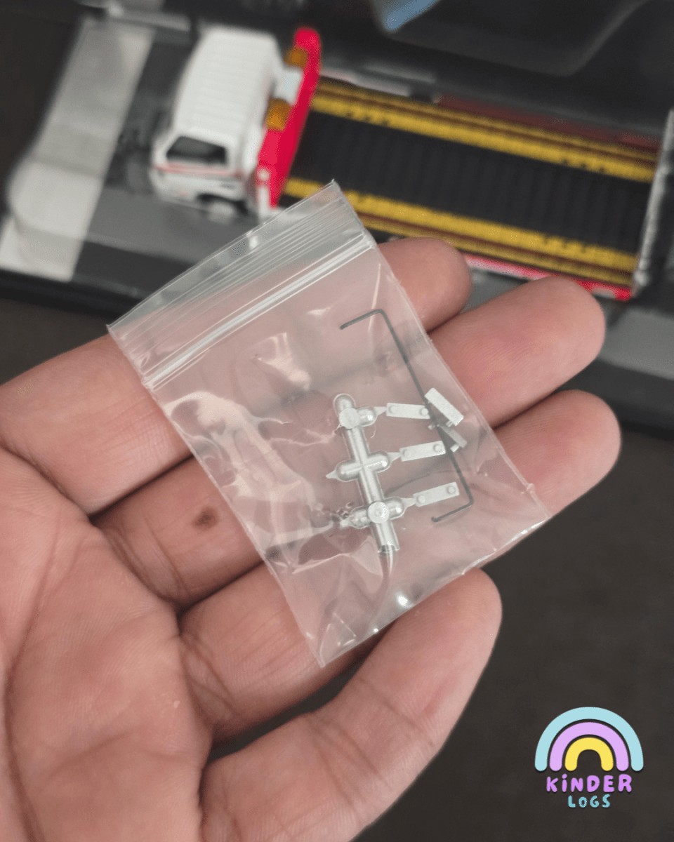 UM HINO 300 Tow Truck - 1:64 - World Champion - Kinder Logs