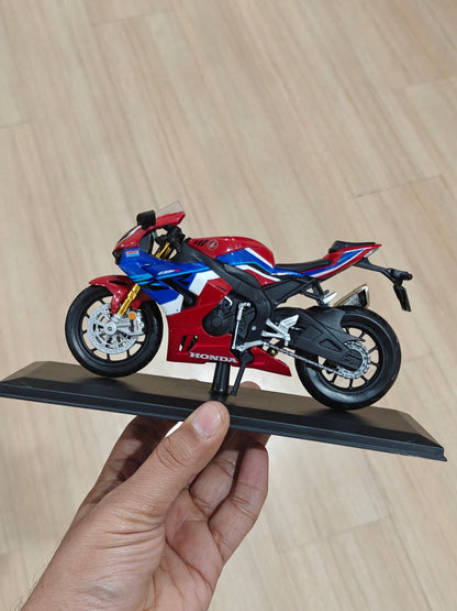 1:12 Maisto Honda CBR1000R - R Fireblade SP (Unboxed - New) - Kinder Logs