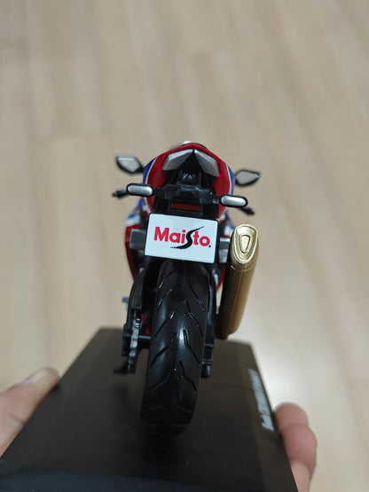 1:12 Maisto Honda CBR1000R - R Fireblade SP (Unboxed - New) - Kinder Logs