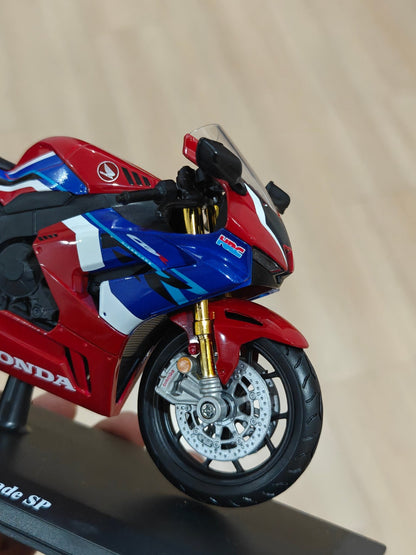 1:12 Maisto Honda CBR1000R - R Fireblade SP (Unboxed - New) - Kinder Logs