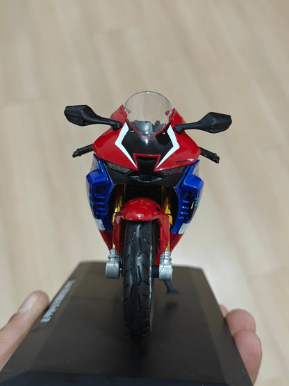 1:12 Maisto Honda CBR1000R - R Fireblade SP (Unboxed - New) - Kinder Logs