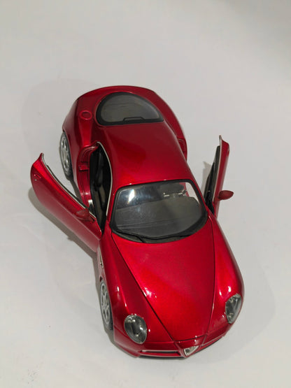 1:18 Bburago Alfa Romeo 8C Competizione (Pre - Owned) - Kinder Logs