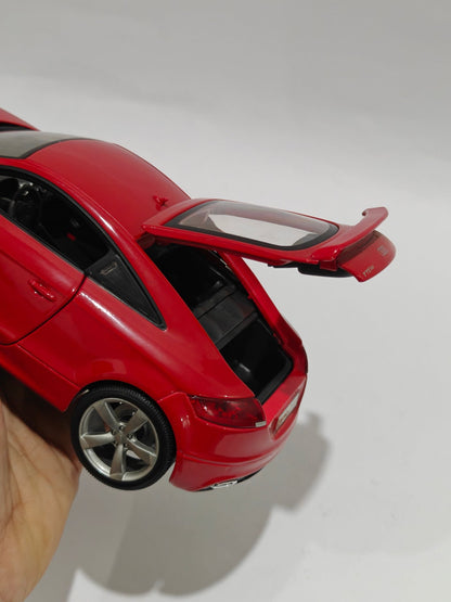 1:18 Bburago Audi TT RS (Pre - Owned) - Kinder Logs