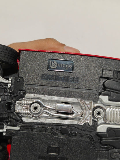 1:18 Bburago Audi TT RS (Pre - Owned) - Kinder Logs