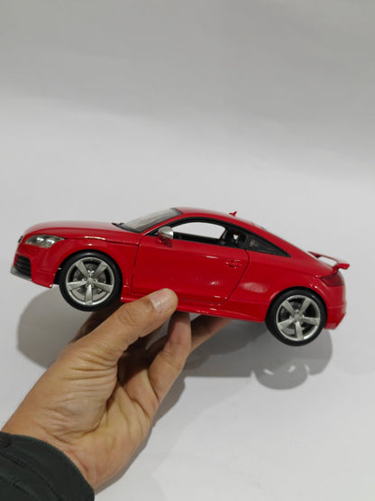 1:18 Bburago Audi TT RS (Pre - Owned) - Kinder Logs