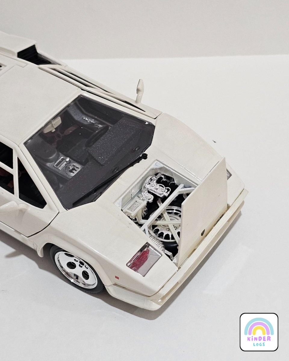 1:18 Bburago Lamborghini Countach - White Color (Pre - Owned) - Kinder Logs