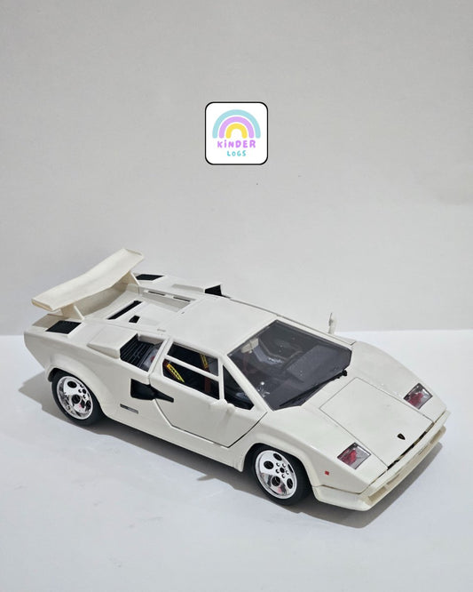 1:18 Bburago Lamborghini Countach - White Color (Pre - Owned) - Kinder Logs