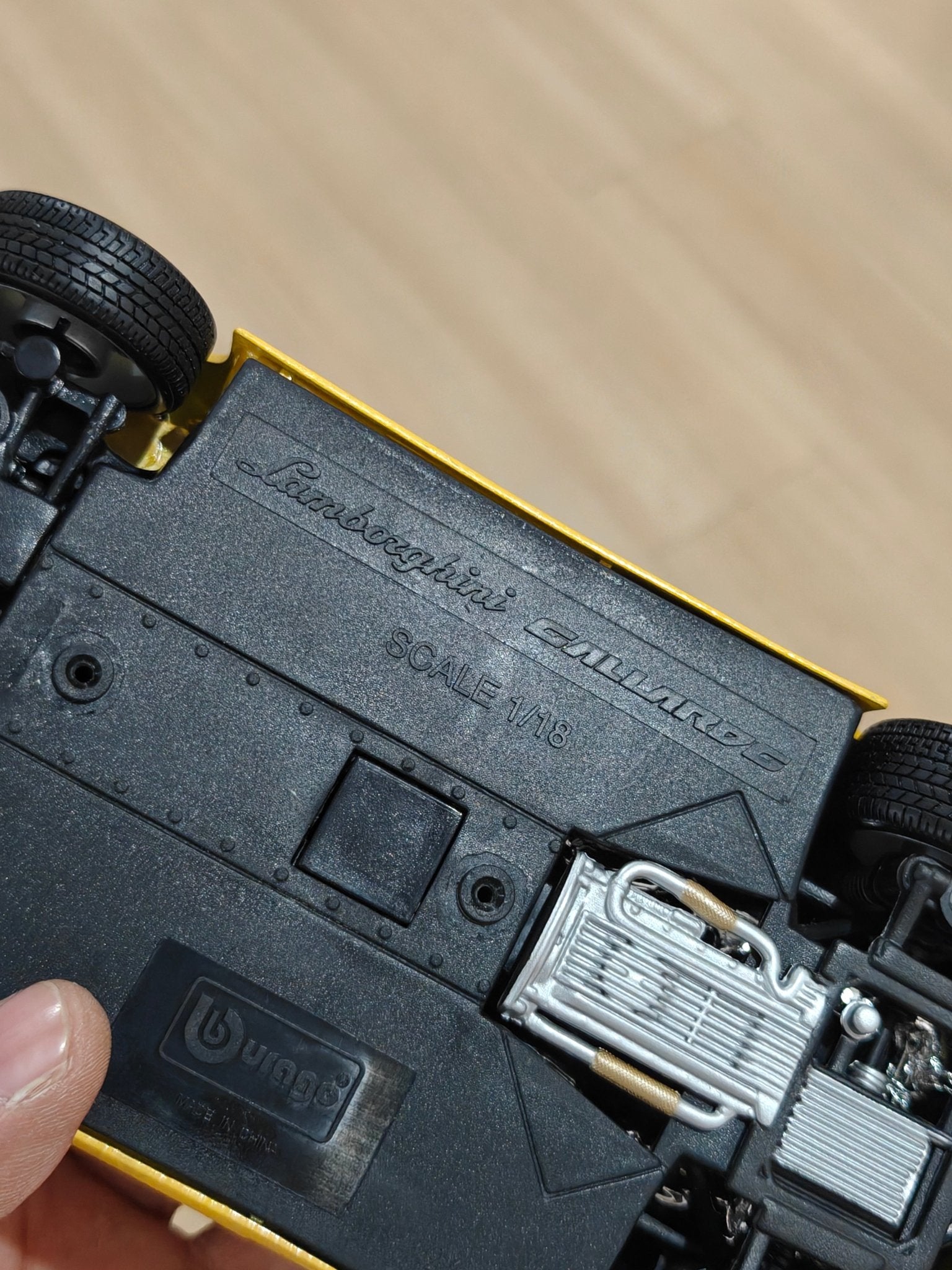 1:18 Bburago Lamborghini Gallardo Spyder - Yellow Color (Pre - Owned) - Kinder Logs