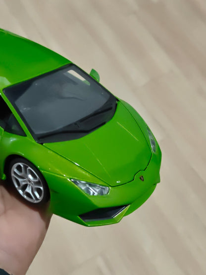 1:18 Bburago Lamborghini Huracan LP610 - 4 - Green Color (Pre - Owned) - Kinder Logs