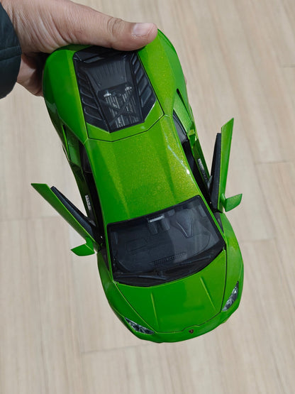 1:18 Bburago Lamborghini Huracan LP610 - 4 - Green Color (Pre - Owned) - Kinder Logs