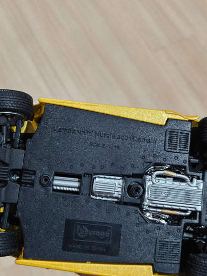 1:18 Bburago Lamborghini Murcielago Roadster - Yellow Color (Pre - Owned) - Kinder Logs