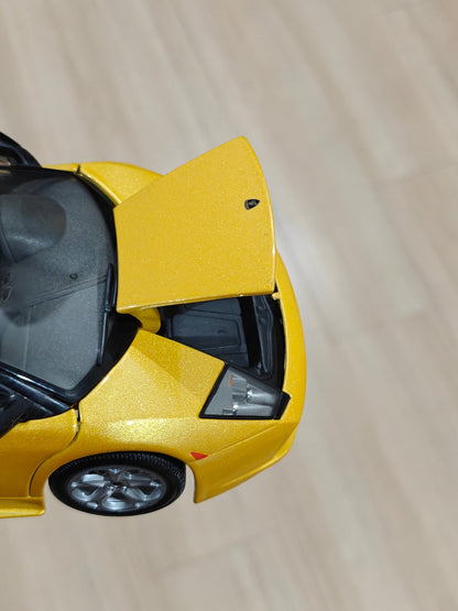 1:18 Bburago Lamborghini Murcielago Roadster - Yellow Color (Pre - Owned) - Kinder Logs