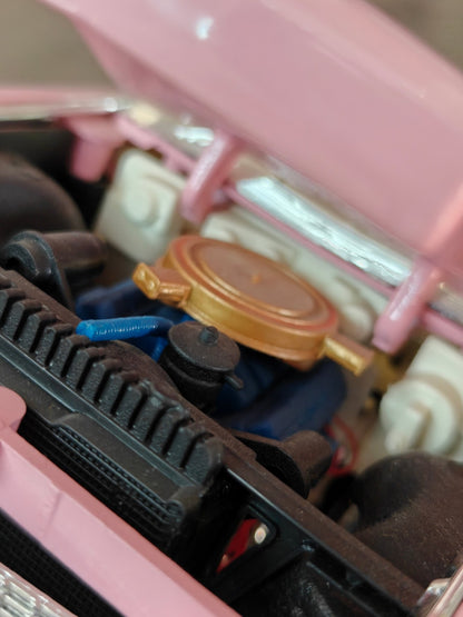 1:18 Maisto 1959 Cadillac Eldorado Biarritz Convertible (Pre - Owned) - Kinder Logs