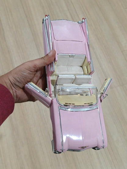 1:18 Maisto 1959 Cadillac Eldorado Biarritz Convertible (Pre - Owned) - Kinder Logs