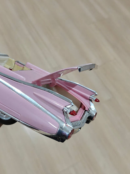 1:18 Maisto 1959 Cadillac Eldorado Biarritz Convertible (Pre - Owned) - Kinder Logs
