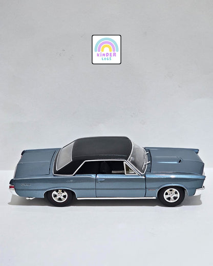 1:18 Maisto 1965 Pontiac GTO - Blue Color (Pre - Owned) - Kinder Logs