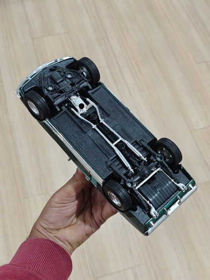 1:18 Maisto 1967 Ford Mustang GTA Fastback (Pre - Owned) - Kinder Logs