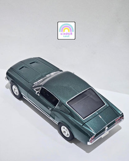 1:18 Maisto 1967 Ford Mustang GTA Fastback (Pre - Owned) - Kinder Logs