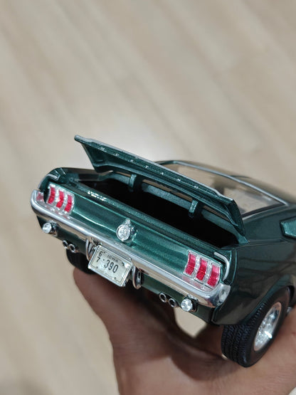1:18 Maisto 1967 Ford Mustang GTA Fastback (Pre - Owned) - Kinder Logs