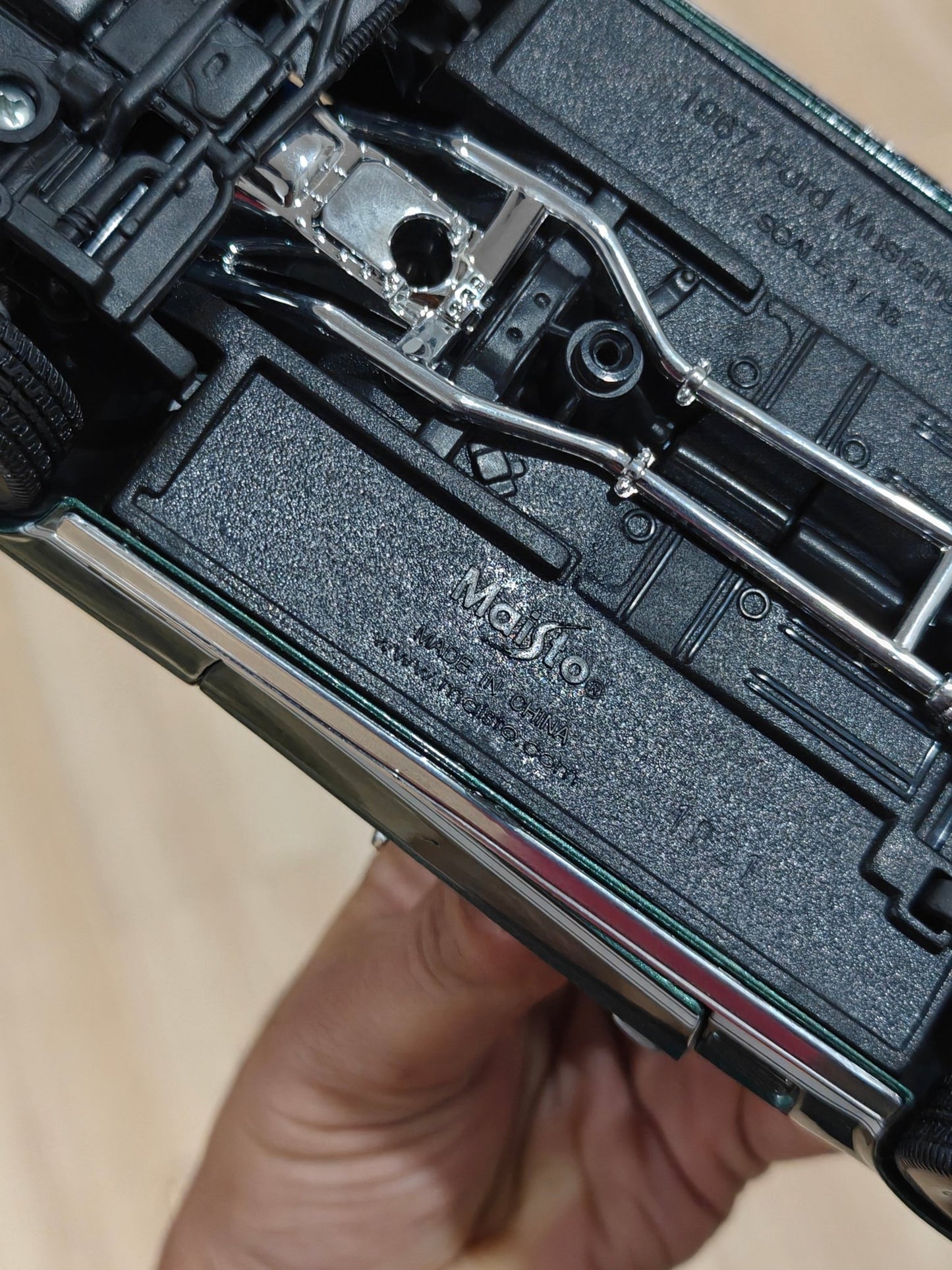 1:18 Maisto 1967 Ford Mustang GTA Fastback (Pre - Owned) - Kinder Logs