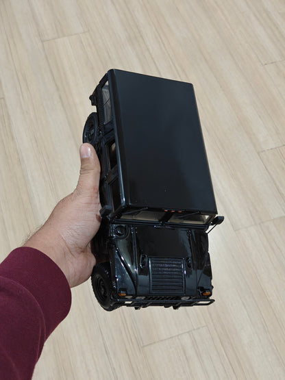 1:18 Maisto Hummer H1 (Pre - Owned) - Kinder Logs