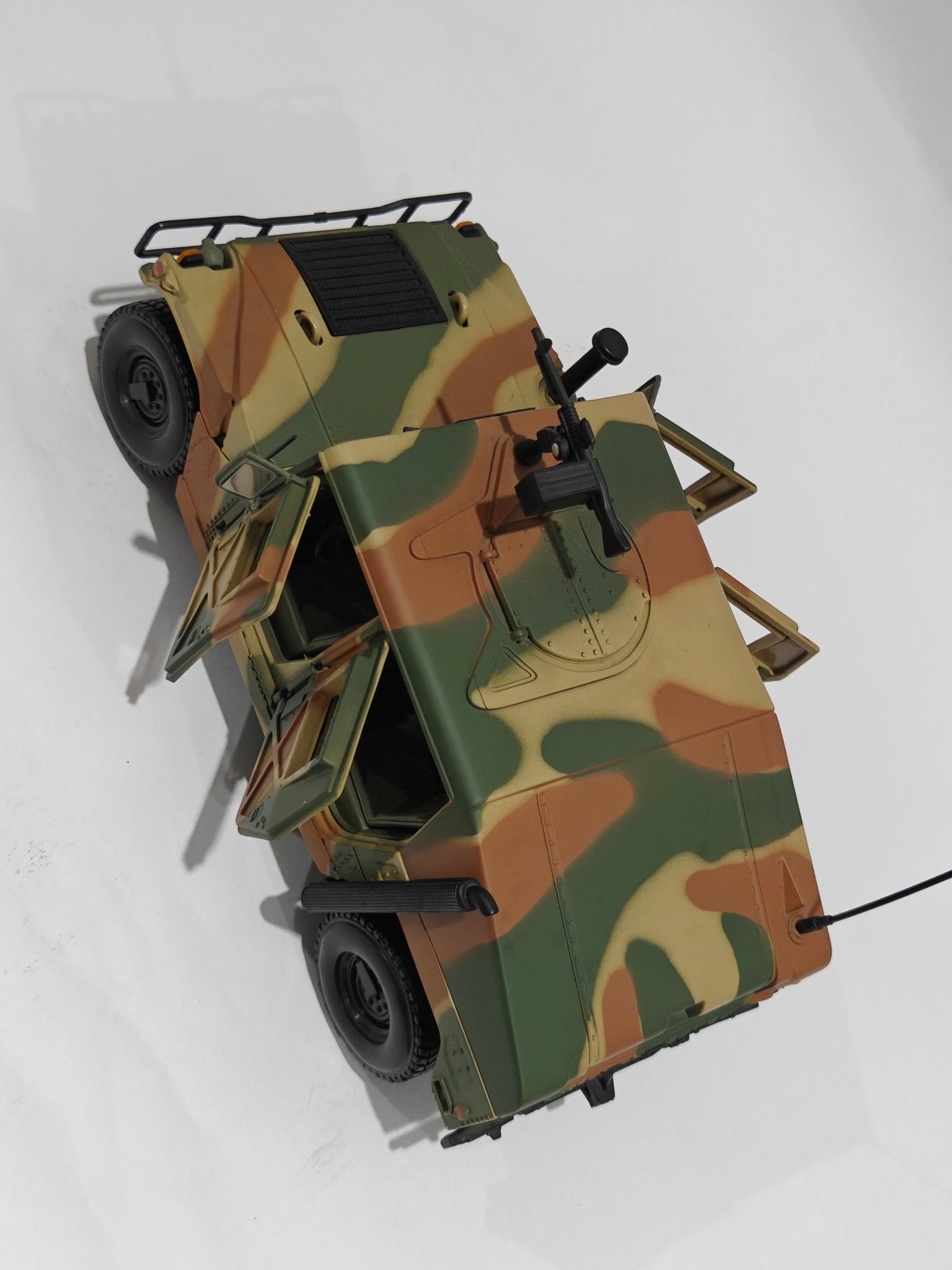 1:18 Maisto Humvee Army Edition (Pre - Owned) - Kinder Logs