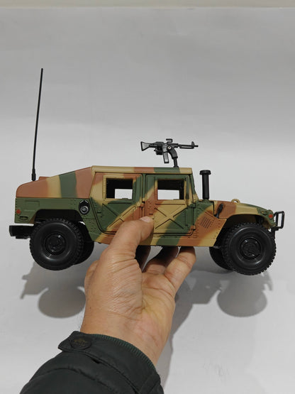 1:18 Maisto Humvee Army Edition (Pre - Owned) - Kinder Logs