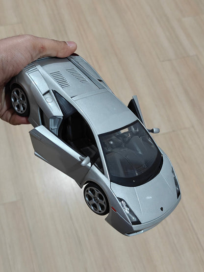 1:18 Maisto Lamborghini Gallardo - Silver Color (Pre - Owned) - Kinder Logs