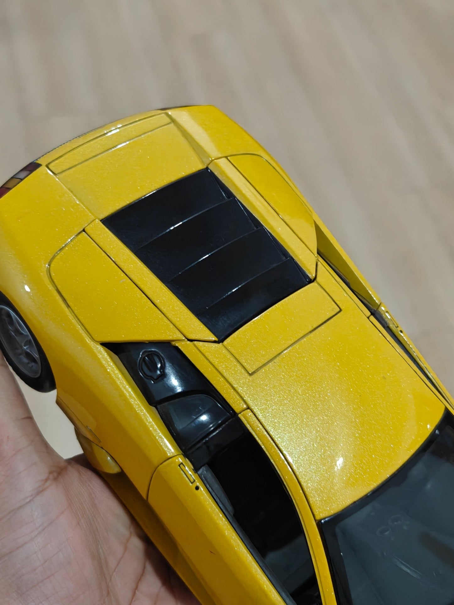 1:18 Maisto Lamborghini Murcielago - Yellow Color (Pre - Owned) - Kinder Logs