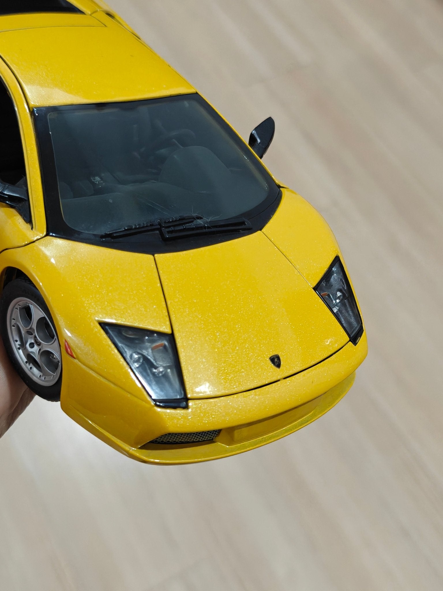 1:18 Maisto Lamborghini Murcielago - Yellow Color (Pre - Owned) - Kinder Logs