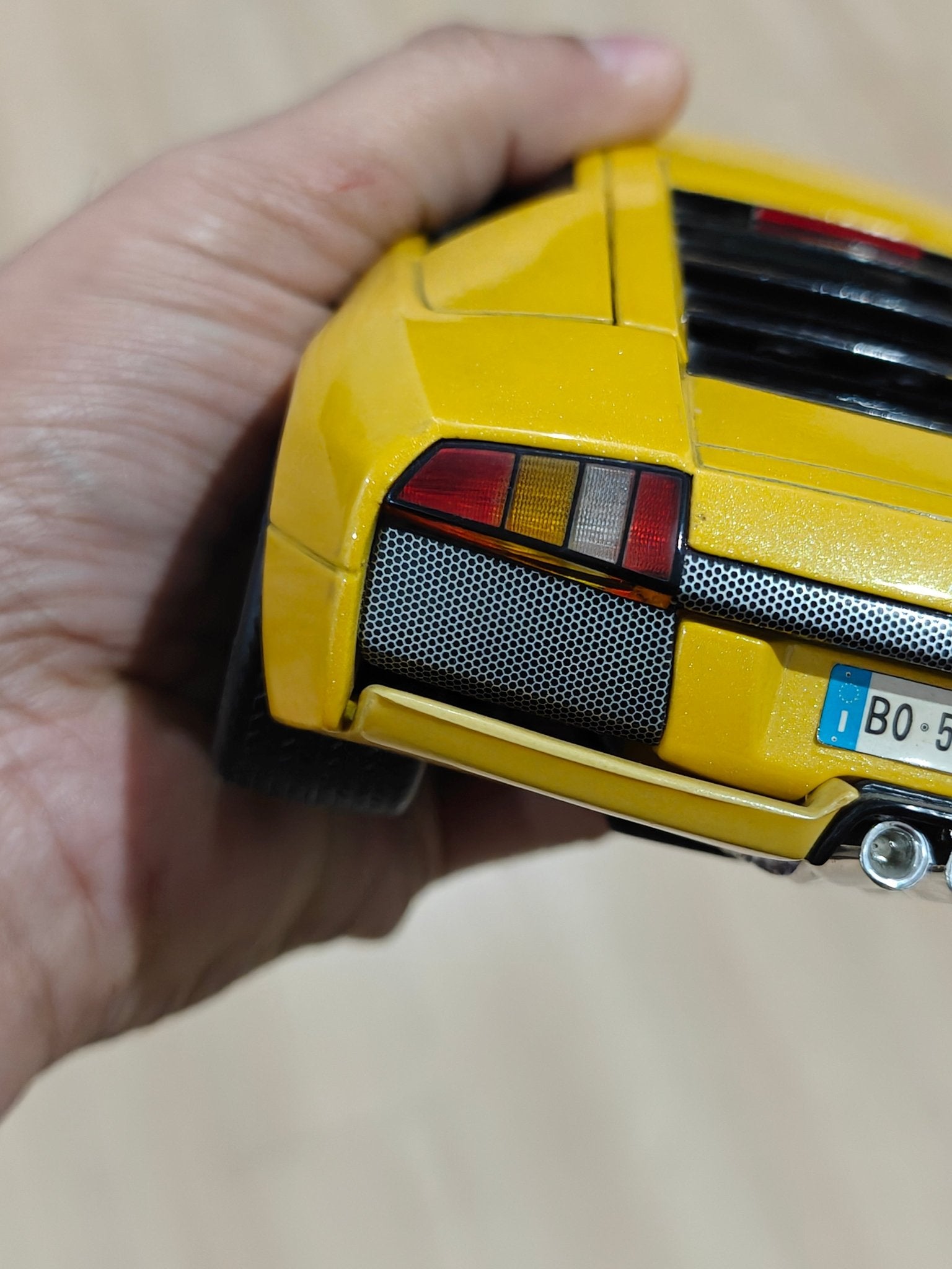 1:18 Maisto Lamborghini Murcielago - Yellow Color (Pre-Owned