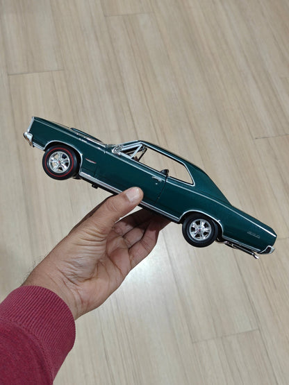 1:18 Welly 1966 Pontiac GTO (Pre - Owned) - Kinder Logs