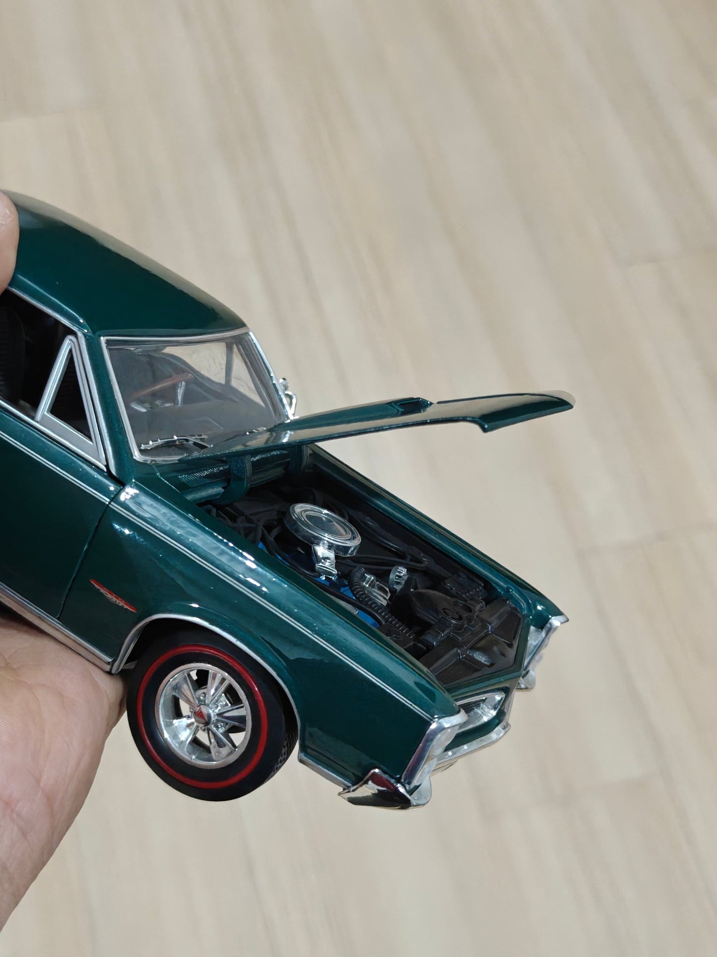 1:18 Welly 1966 Pontiac GTO (Pre - Owned) - Kinder Logs