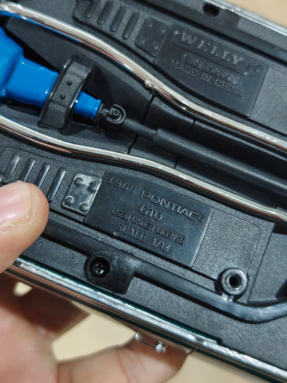 1:18 Welly 1966 Pontiac GTO (Pre - Owned) - Kinder Logs