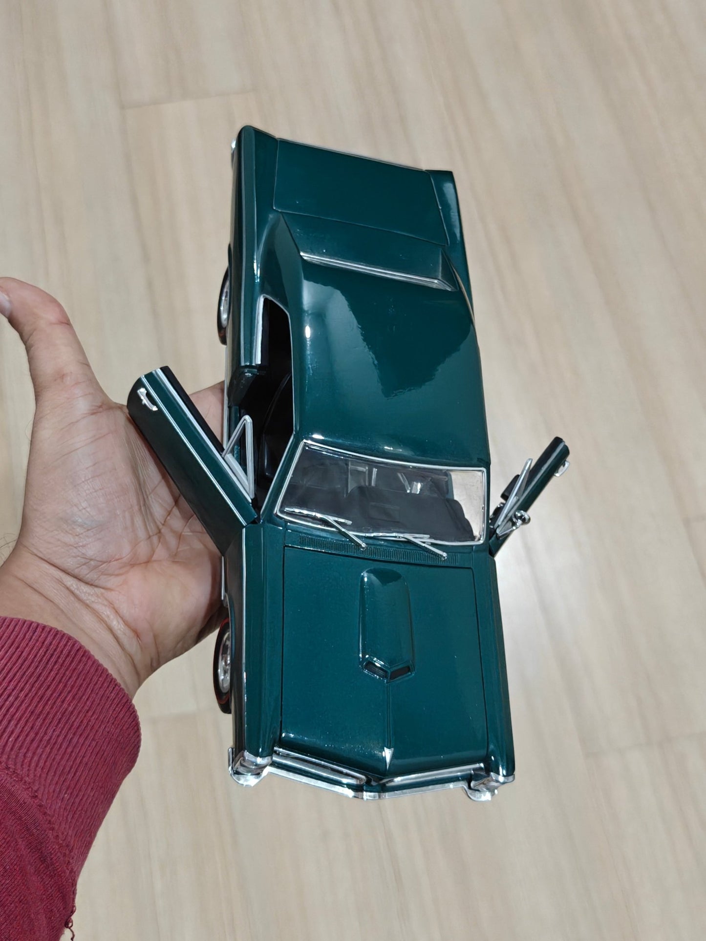 1:18 Welly 1966 Pontiac GTO (Pre - Owned) - Kinder Logs