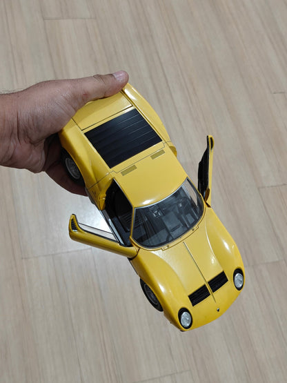 1:18 Welly Lamborghini Miura P400 SV - Yellow Color (Pre - Owned) - Kinder Logs