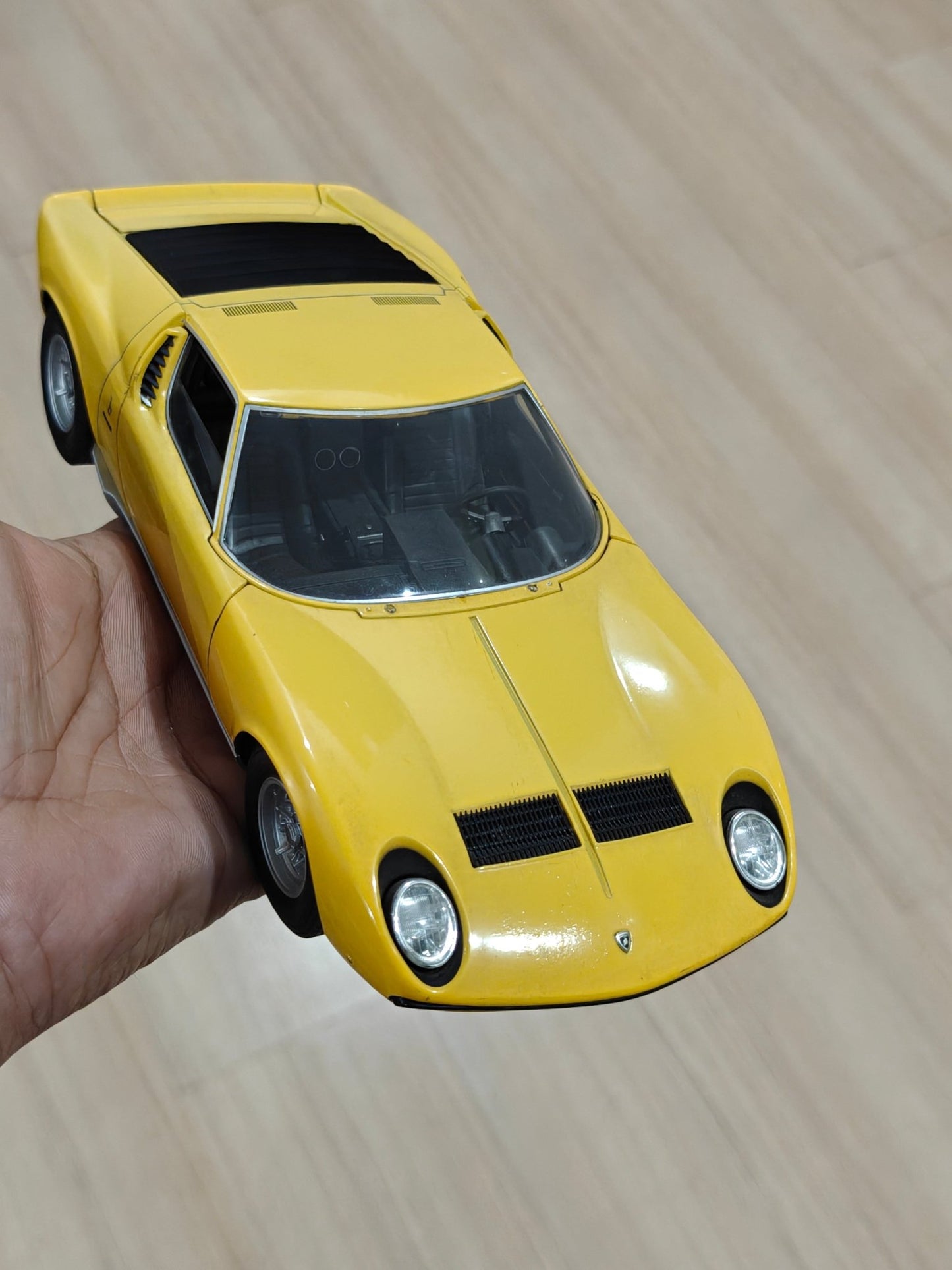 1:18 Welly Lamborghini Miura P400 SV - Yellow Color (Pre - Owned) - Kinder Logs