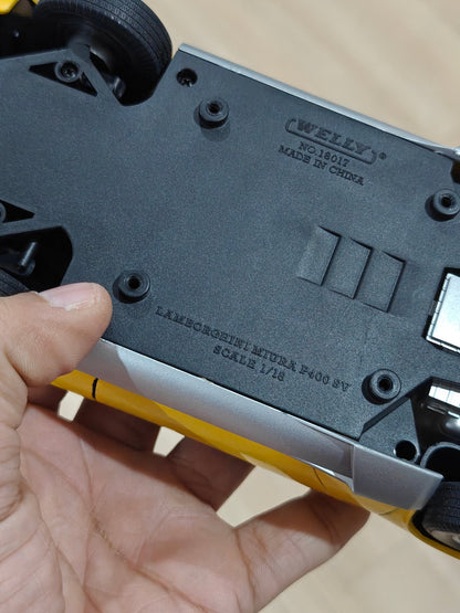 1:18 Welly Lamborghini Miura P400 SV - Yellow Color (Pre - Owned) - Kinder Logs