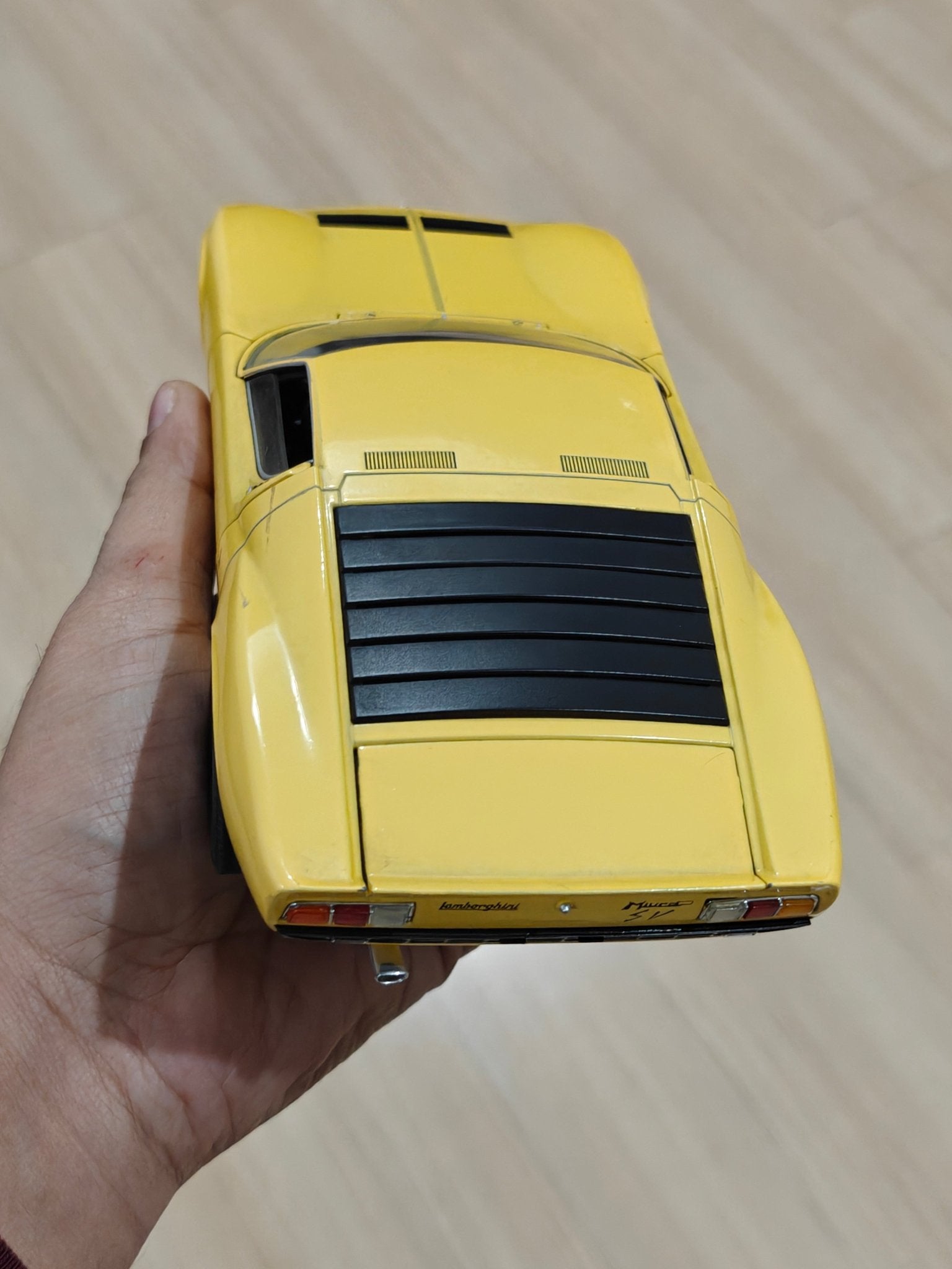 1:18 Welly Lamborghini Miura P400 SV - Yellow Color (Pre - Owned) - Kinder Logs