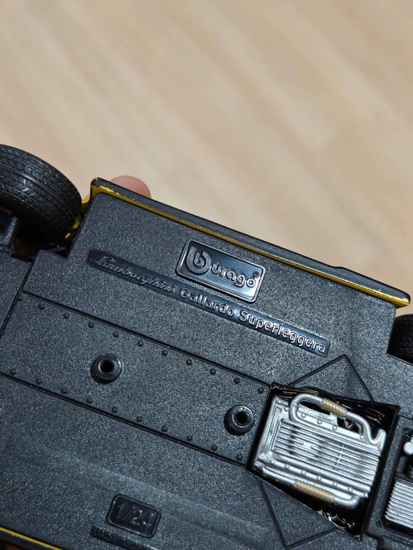 1:24 Bburago Lamborghini Gallardo Superleggera (Pre - Owned) - Kinder Logs