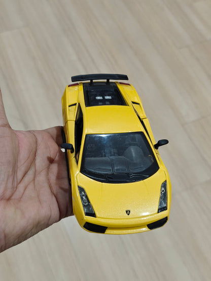 1:24 Bburago Lamborghini Gallardo Superleggera (Pre - Owned) - Kinder Logs