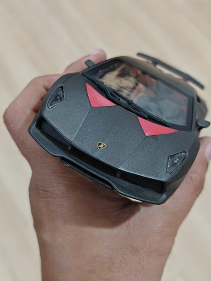 1:24 Bburago Lamborghini Sesto Elemento (Pre - Owned) - Kinder Logs