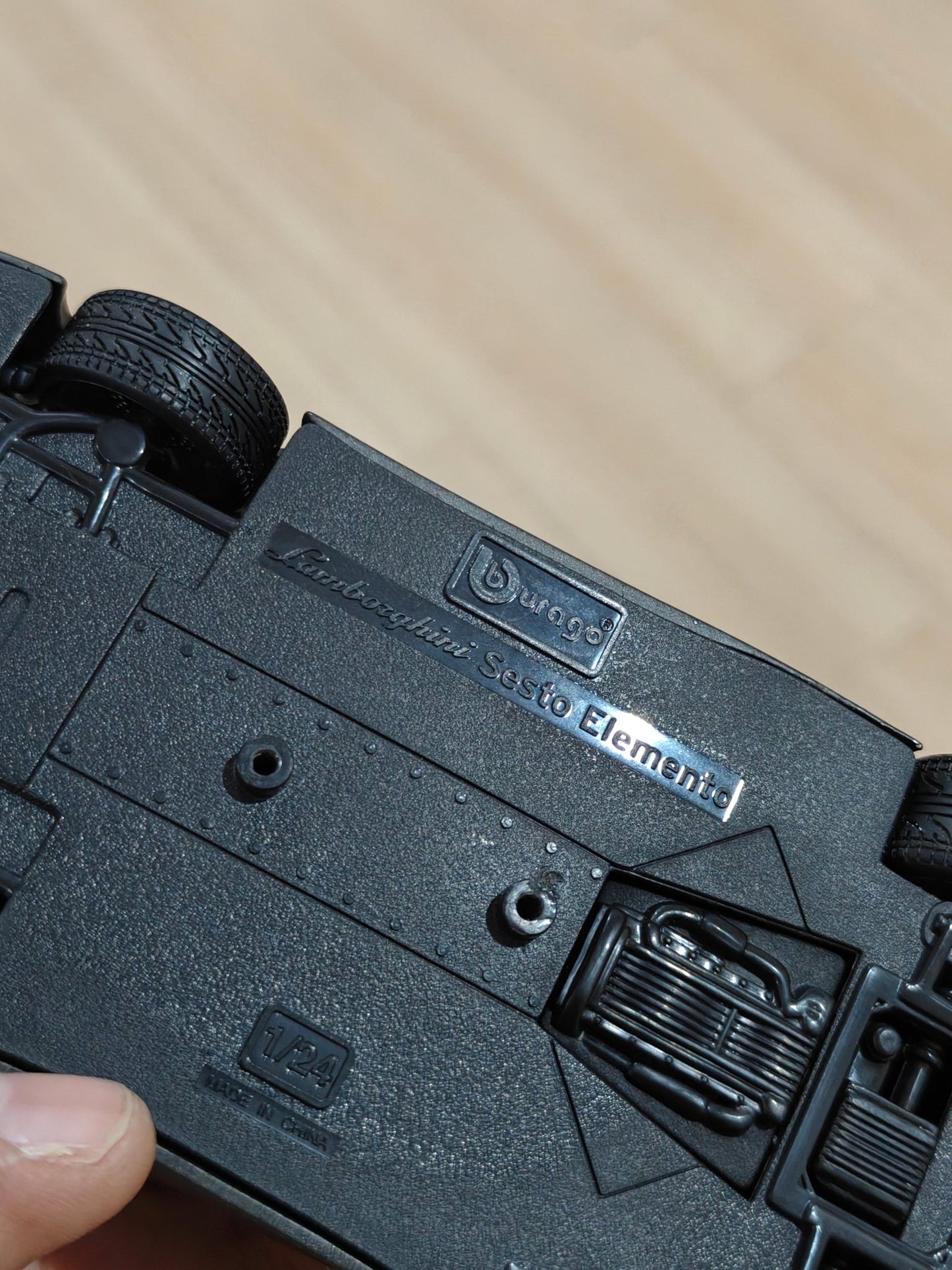 1:24 Bburago Lamborghini Sesto Elemento (Pre - Owned) - Kinder Logs