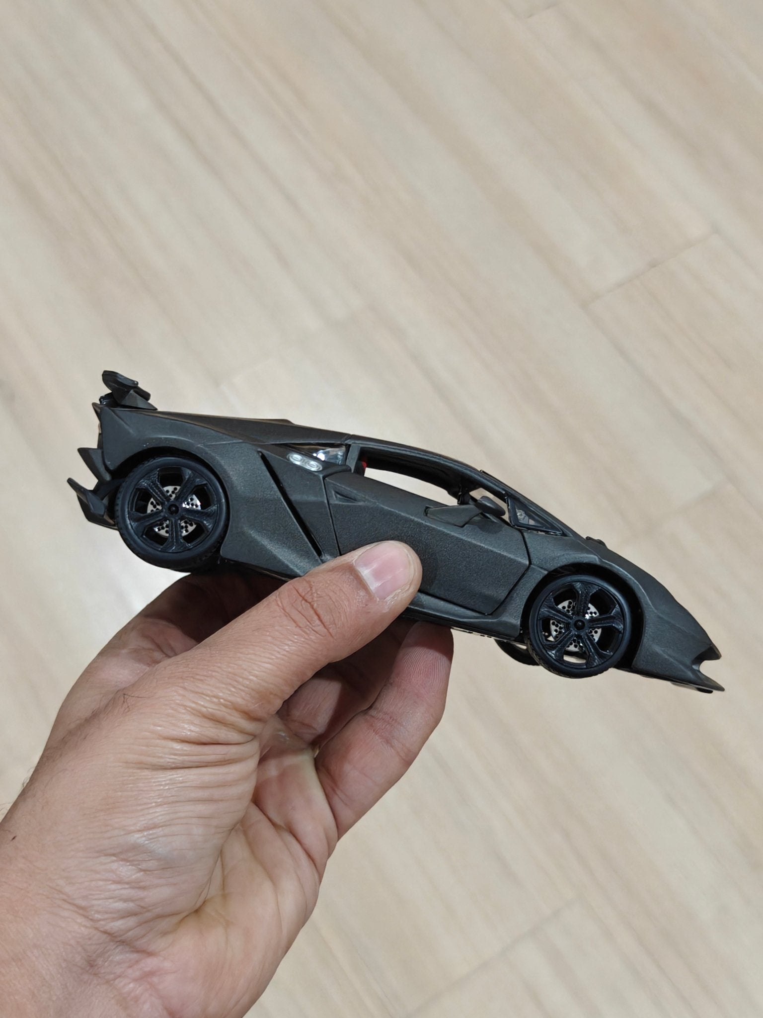 1:24 Bburago Lamborghini Sesto Elemento (Pre - Owned) - Kinder Logs