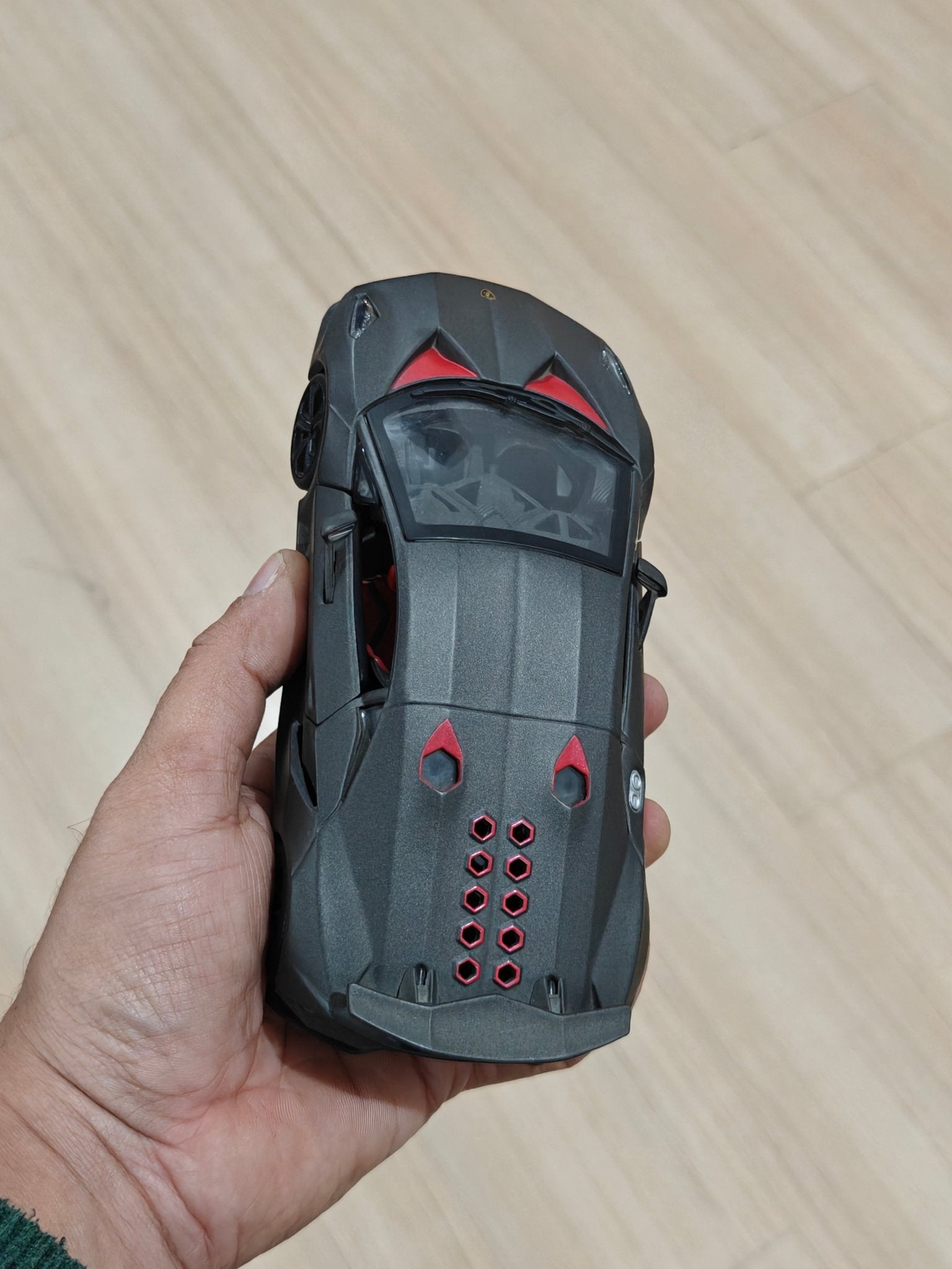 1:24 Bburago Lamborghini Sesto Elemento (Pre - Owned) - Kinder Logs