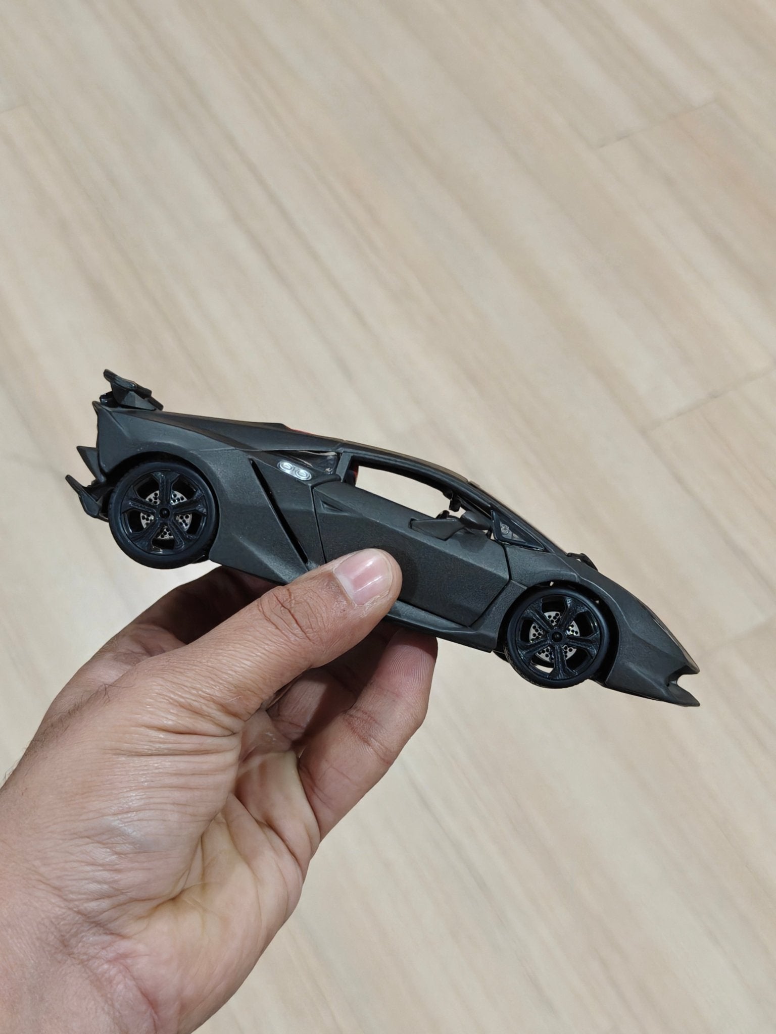 1:24 Bburago Lamborghini Sesto Elemento (Pre - Owned) - Kinder Logs