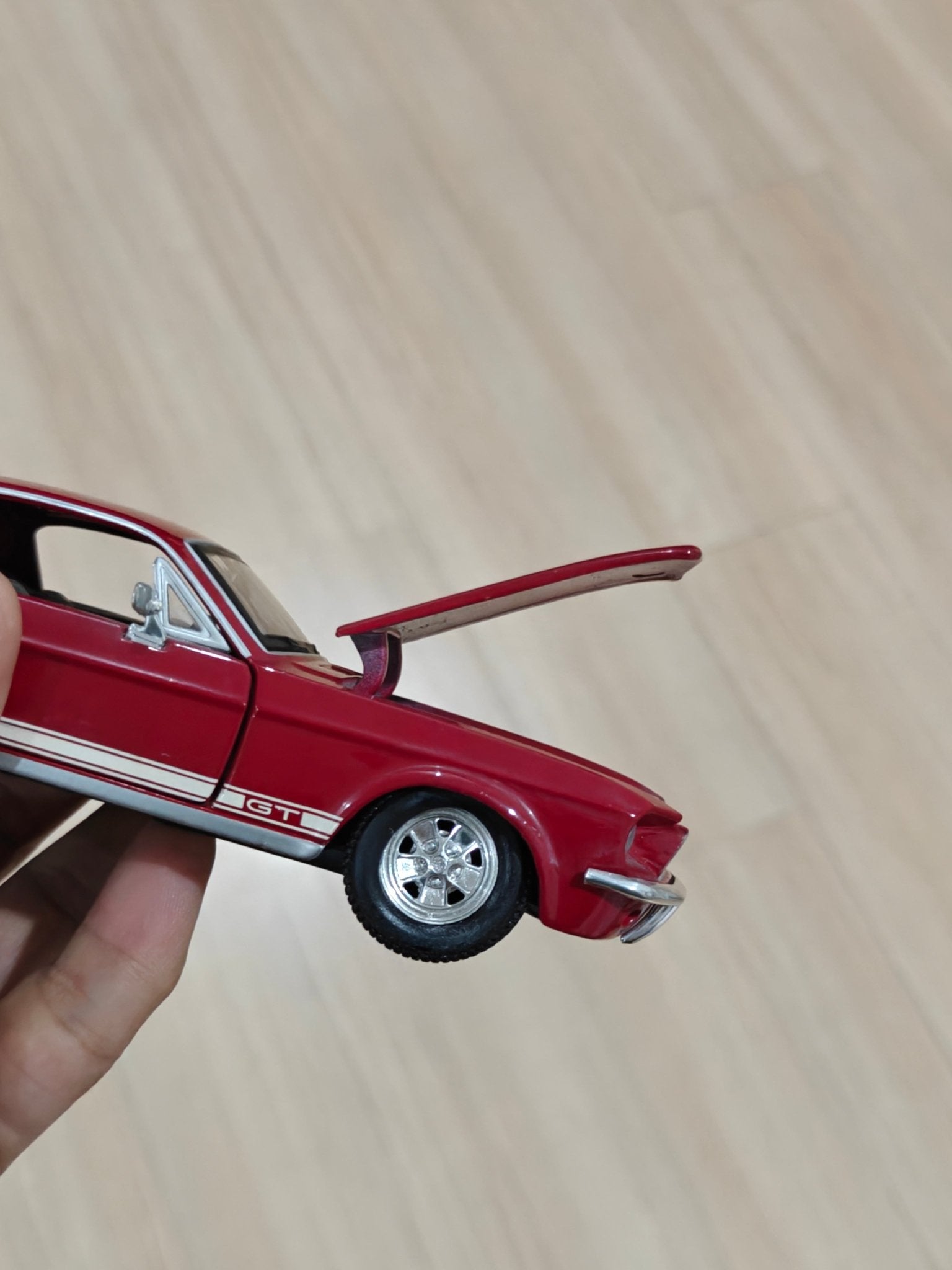 1:24 Maisto 1967 Ford Mustang GT (Pre - Owned) - Kinder Logs