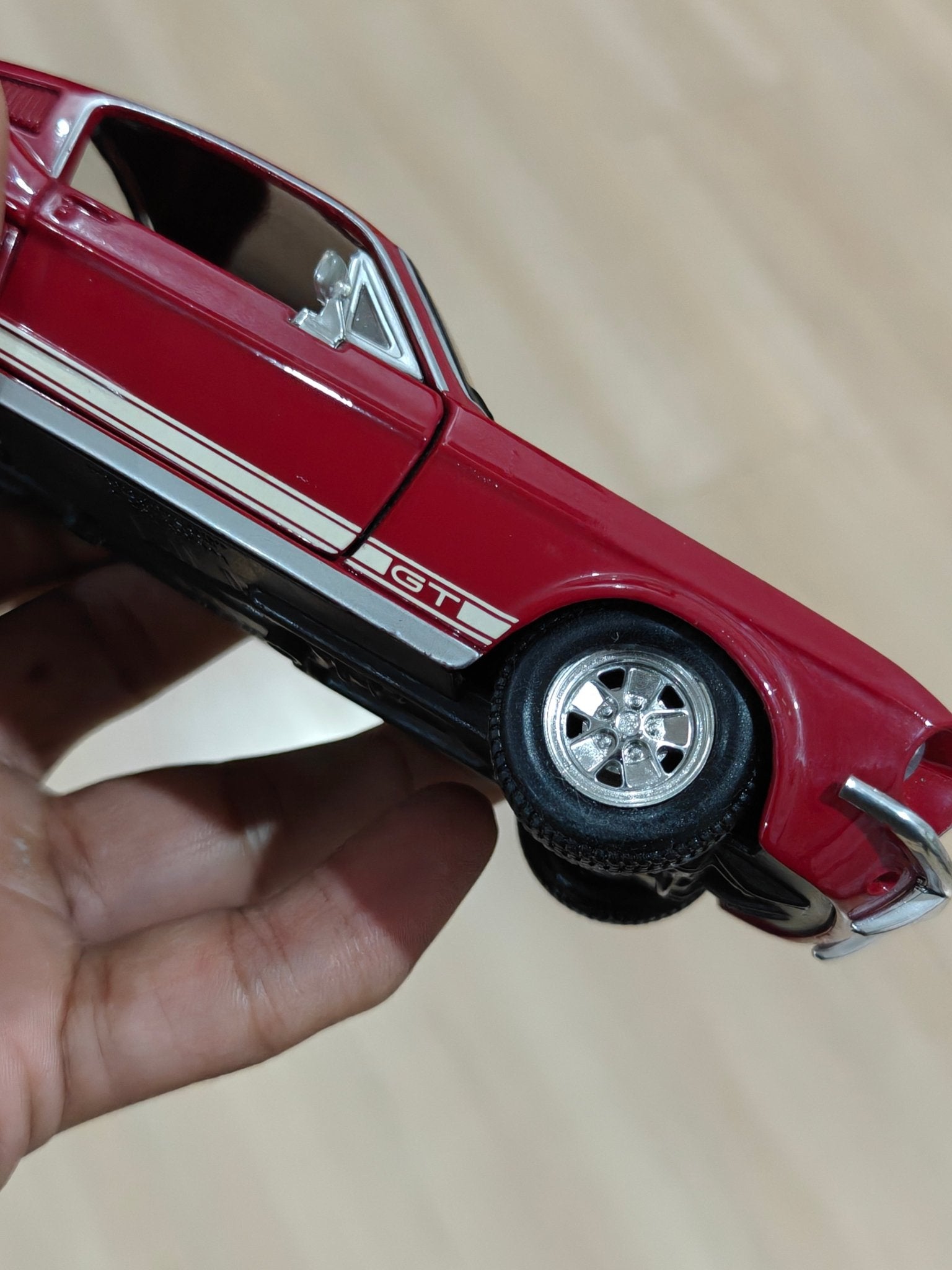 1:24 Maisto 1967 Ford Mustang GT (Pre - Owned) - Kinder Logs
