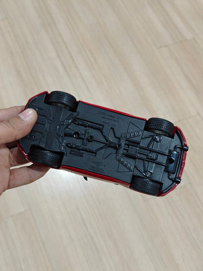 1:24 Maisto 2009 Nissan Z (Pre - Owned) - Kinder Logs