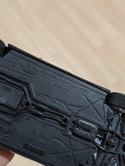 1:24 Maisto Mercedes - Benz CL63 AMG (Pre - Owned) - Kinder Logs